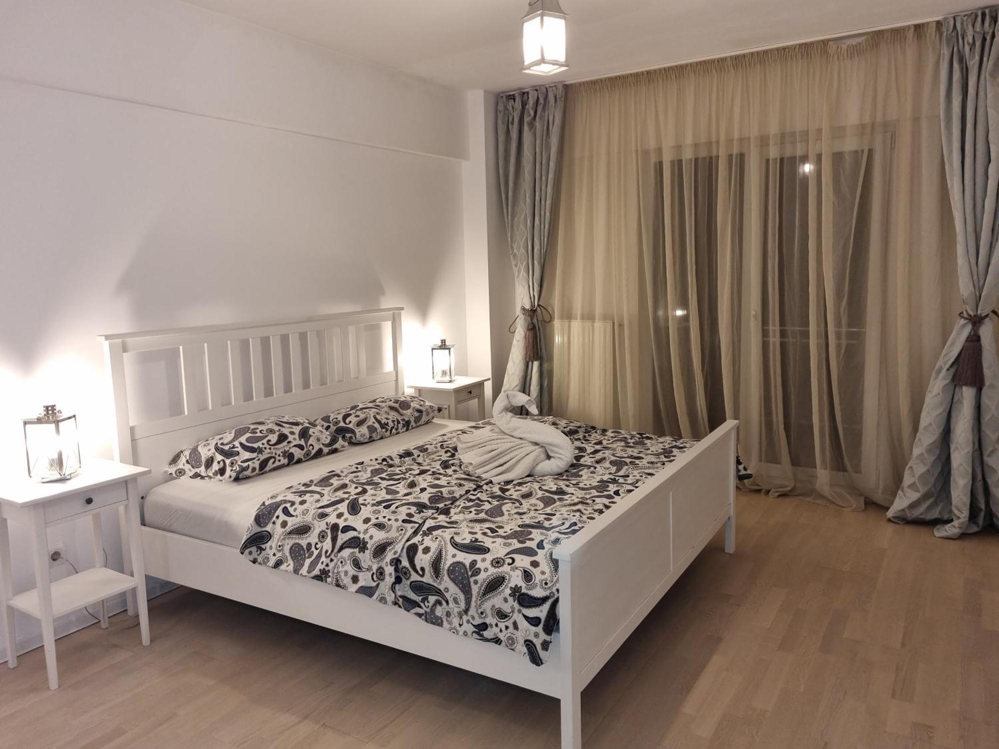 Park Residence 5, 2 Bedroom Apartment 布加勒斯特 外观 照片